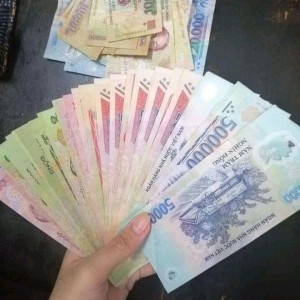 Hôm Nay Em Đang Cần Gấp Chị Giúp Việc Nhà