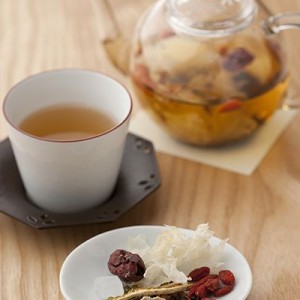 📌 TUYỂN CÔ CHĂM SÓC ÔNG NẰM 1 CHỖ