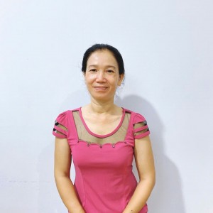 Đỗ Thị Cẩm Lệ: chăm bé – nấu ăn – phụ việc gia đình