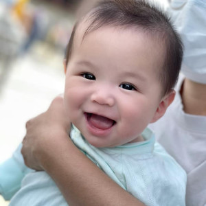 🥰EM CẦN GẤP CÔ CHĂM BÉ 1 TUỔI Ở QUẬN 4 LƯƠNG 10 TRIỆU