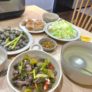 Nhà mình cần tìm người trông nom ông  tại nhà riêng ở khu Q.3 lương 12 triệu