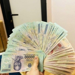 Em Tìm Chị Giỏi Nội Trợ Đến Làm Việc