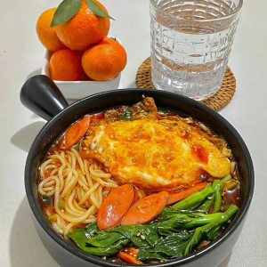 Cần tìm cô giúp việc nhà ăn ở lại lương 11 triệu ở quận 1