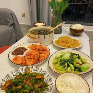 Tuyển Gấp Giúp Việc Nhà Quận 7 - Lương 12 Triệu