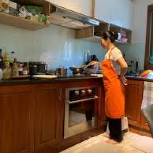 CẦN GẤP CHỊ GIÚP VIỆC NHÀ 2 LẦU BAO ĂN Ở LẠI KDC NAM ĐÔ Q7 lương 15tr