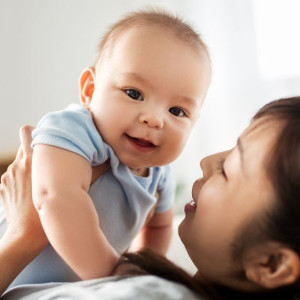 Vợ Chồng Trẻ Cần Chị Chăm Bé Lương Gửi Chị 14 Triệu