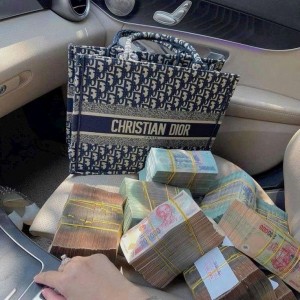 Nhà Em Đang Muốn Kiếm Chị Nội Trợ Giỏi Đến Đi Làm