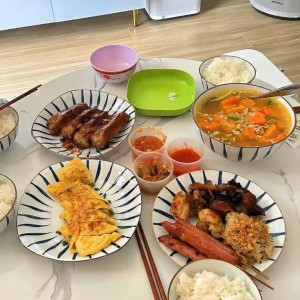 Em Cần Tìm Chị Nội Trợ Cơm Nước Gia Đình