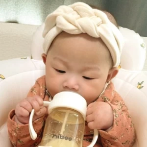 Gia Đình Cần Chị Hỗ Trợ Phụ Chăm Sóc Bé