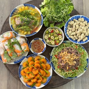 Lương Bao Ăn Ở 11 Triệu / Tháng Tìm Chị Giúp Việc Nhà : 0906906537 ( Có Zalo)
