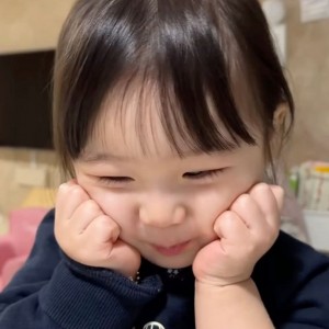 CẦN TUYỂN GẤP CHỊ CHĂM BÉ Ở LẠI TẠI QUẬN 7