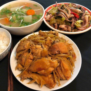 Nhà 2 Lầu Nhỏ Ở Quận 4 Cần Chị Giúp Việc Nhà.