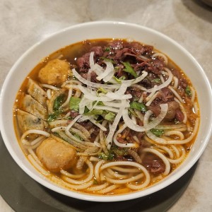 TUYỂN PHỤ QUÁN BÚN BÒ QUẬN 1