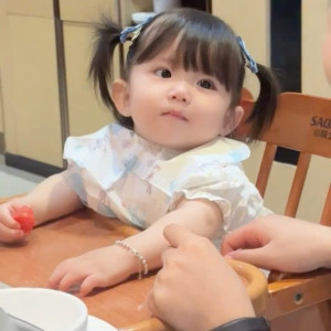 Em Cần Chị Biết Chăm Sóc Bé Tốt Nhận Ở Lại