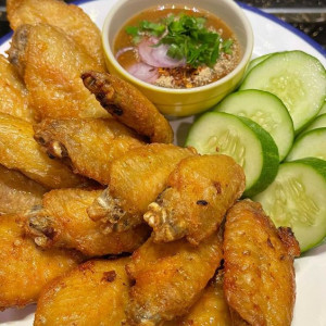 Em cần gấp 1 chị giúp việc cho nhà cô chú ở chung cư Thủ Đức.