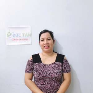 Chị Huyền, sinh năm 1980, quê ở Ninh Thuận - Tìm việc làm: Giúp việc nhà, phụ chăm em.