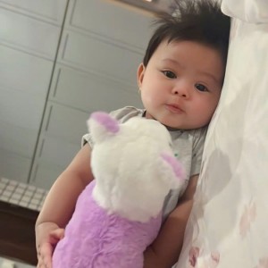 TUYỂN CÔ CHĂM BÉ LƯƠNG 12 TRIỆU BAO ĂN Ở