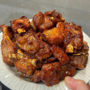 NHÀ 1 TRỆT 1 LẦU CẦN CHỊ GIÚP VIỆC NHÀ LƯƠNG 9 TRIỆU Ở BÌNH TÂN