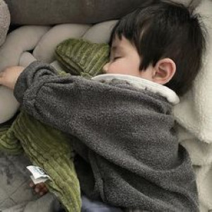 Cần cô chăm bé 3 tháng tuổi sáng đi chiều về Bình Thạnh, nghỉ chủ nhật lương 9 triệu