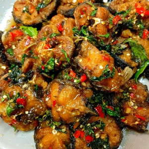 CẦN GẤP 1 CÔ GIÚP VIỆC BAO ĂN Ở TẠI QUẬN 2.