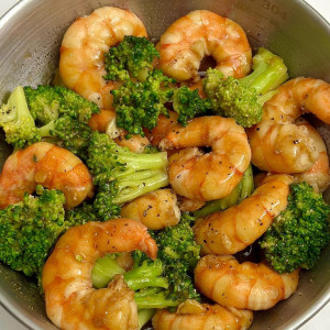 Cần tuyển gấp chị chăm bé 6 tháng làm bao ăn ở tại Bà Rịa