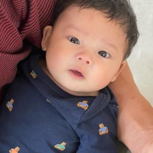 CẦN CÔ CHĂM EM BÉ 5 THÁNG TUỔI Ở QUẬN 2