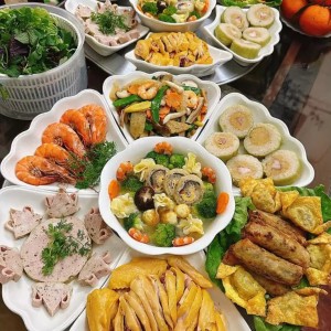 Cần tuyển chị nấu ăn giặt đồ ở lại tại quận 7 lương 12 triệu / tháng