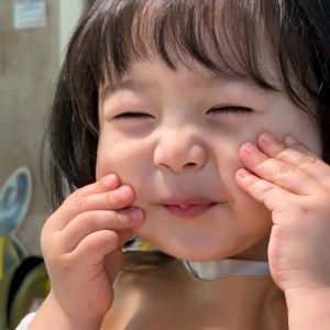TÌM BẢO MẪU CHĂM BÉ GÁI 2 TUỔI Ở QUẬN 1
