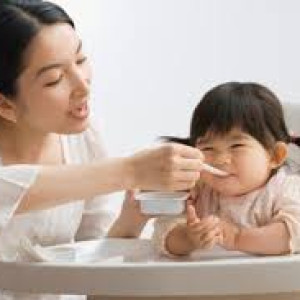 Cần gấp chị chuyên chăm bé gần 2 tuổi đi về ở chung cư lương 12tr/tháng