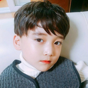 Tuyển chị chăm sóc em bé 6 tuổi ăn ở lại bình tân