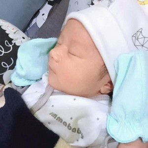 Nhà em đang cần tìm chị chăm sóc bé nhỏ