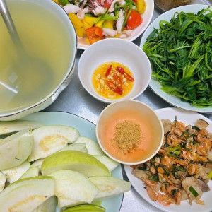 Cần chị chăm bà 70 tuổi tại tại Tân Phú, bao ăn ở lại