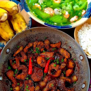 Tuyển chị giúp việc làm bao ăn ở lại tại gần cầu Bình Lợi, Thủ Đức 10 triệu bao ăn ở