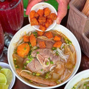 EM CẦN TÌM CHỊ GIÚP VIỆC NHÀ Ớ LẠI TẠI HCM