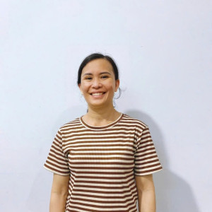 Chị Phượng  - Năm sinh: 1980  - Quê quán: DakLak - Công việc phù hợp: chăm ông bà, phụ việc nhà