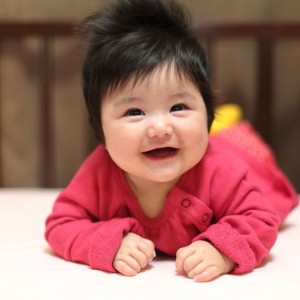 Tìm chi chăm em bé 4 tháng cho mẹ đi làm : 0978609760 ( có Zalo)
