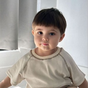 Vợ chồng em cần tìm cô về chăm sóc bé 10 tháng tuổi tại nhà ở Quận 4 lương 12 triệu.