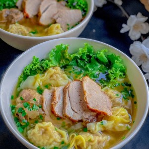 Tuyển cô giúp việc nhà