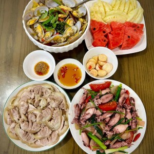 Cần tuyển chị giúp việc nhà cho gia đình 2 người : 0978609760 ( có zalo)