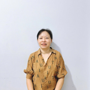 Chị Hòa, sinh năm 1979, quê Bến Tre, Tìm việc: Giúp việc nhà, phụ chăm bé.