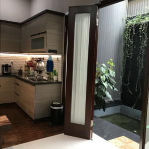 Em cần gấp 1 chị giúp việc đi làm được sớm.  gia đình ở quận 3, cần người làm ăn ở lại.