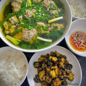 Gần Nhà Thờ Tân Định Quận, Em Cần Chị Nấu Ăn, Giúp Việc.