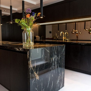 Tuyển chị giúp việc nhà, gia đình ở quận 10  Nhà gần ngay chợ hoa Hồ Thị Kỷ.