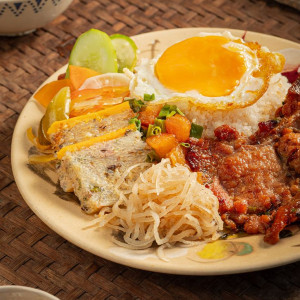 TUYỂN CÔ GIÚP VIỆC NHÀ Ở LẠI, LƯƠNG 10 TRIỆU