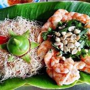 Tuyển gấp chị giúp việc nhà ăn ở lại đi làm ngay