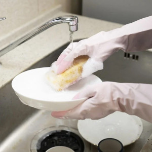 Tuyển chị tạp vụ rửa chén cho nhà hàng Quận 1