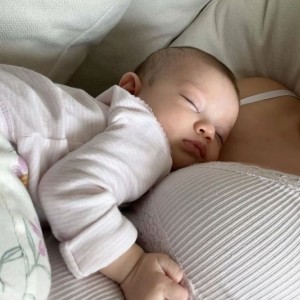 CẦN GẤP CÔ Ở LẠI CHĂM BÉ 5 THÁNG – LƯƠNG 11 TRIỆU