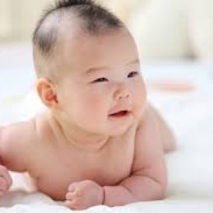 Tìm chị giúp việc phụ chăm bé 6 tháng, bé dễ chăm, công việc đơn giản