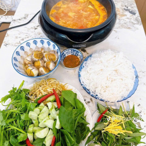 Nhà em sống tại quận 7 hcm cần tuyển 1 cô giúp việc về ăn ở lại nhà