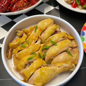 BỐ ĐƠN THÂN Ở TẠI QUẬN 1 CẦN TÌM CÔ VỀ QUÁN XUYẾN NHÀ CỬA LƯƠNG 11 TRIỆU.